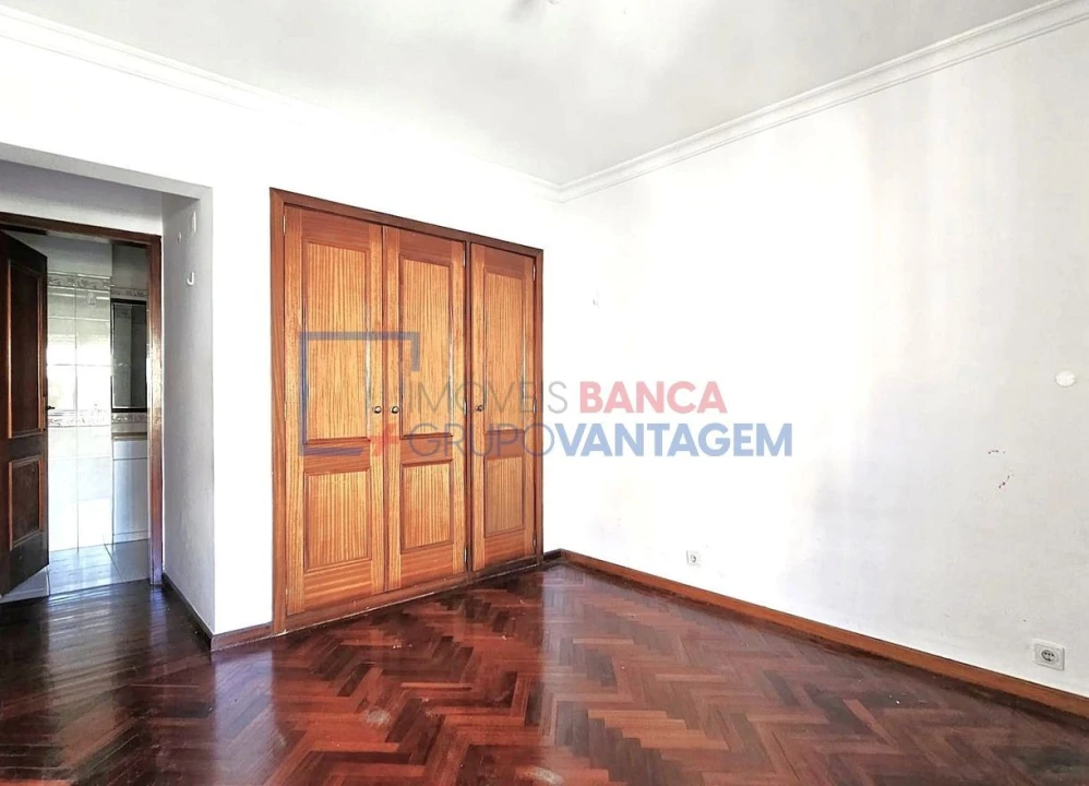 Apartamento T3 para Venda em Algueirão-Mem Martins Foto 25
