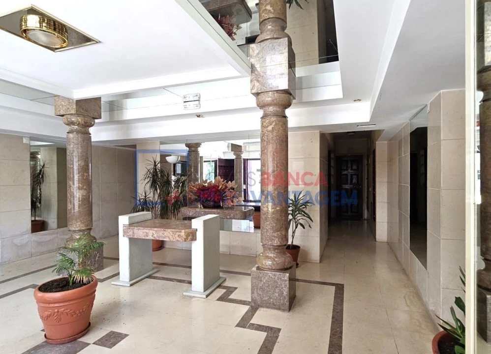 Apartamento T3 para Venda em Algueirão-Mem Martins Foto 28