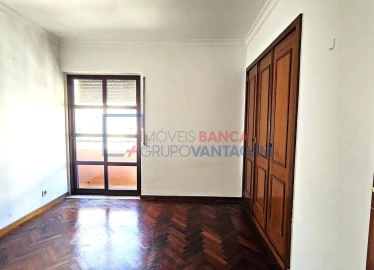 Apartamento T3 para Venda em Algueirão-Mem Martins