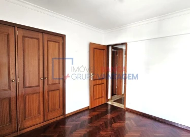 Apartamento T3 para Venda em Algueirão-Mem Martins
