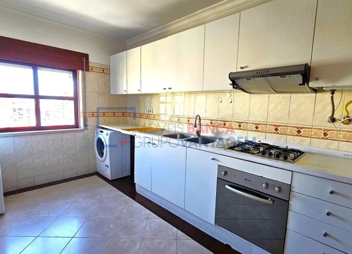 Apartamento T3 para Venda em Algueirão-Mem Martins Foto 5