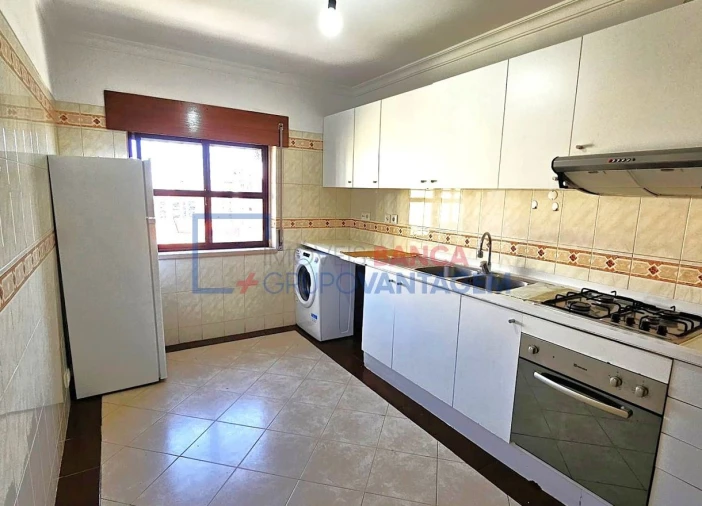 Apartamento T3 para Venda em Algueirão-Mem Martins Foto 6