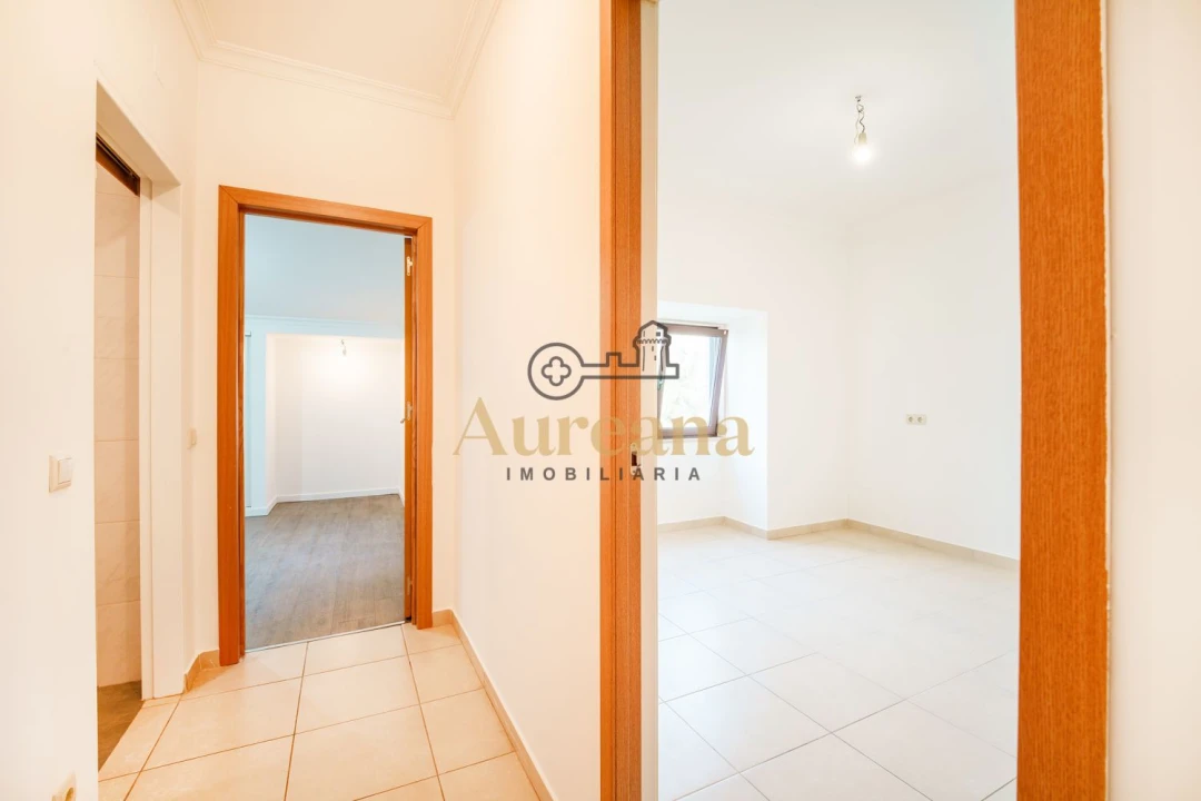 Moradia T2 para Venda em Nossa Senhora das Misericordias Foto 19