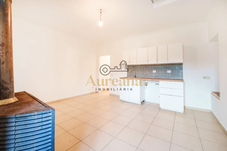 Moradia T2 para Venda em Nossa Senhora das Misericordias Foto 18