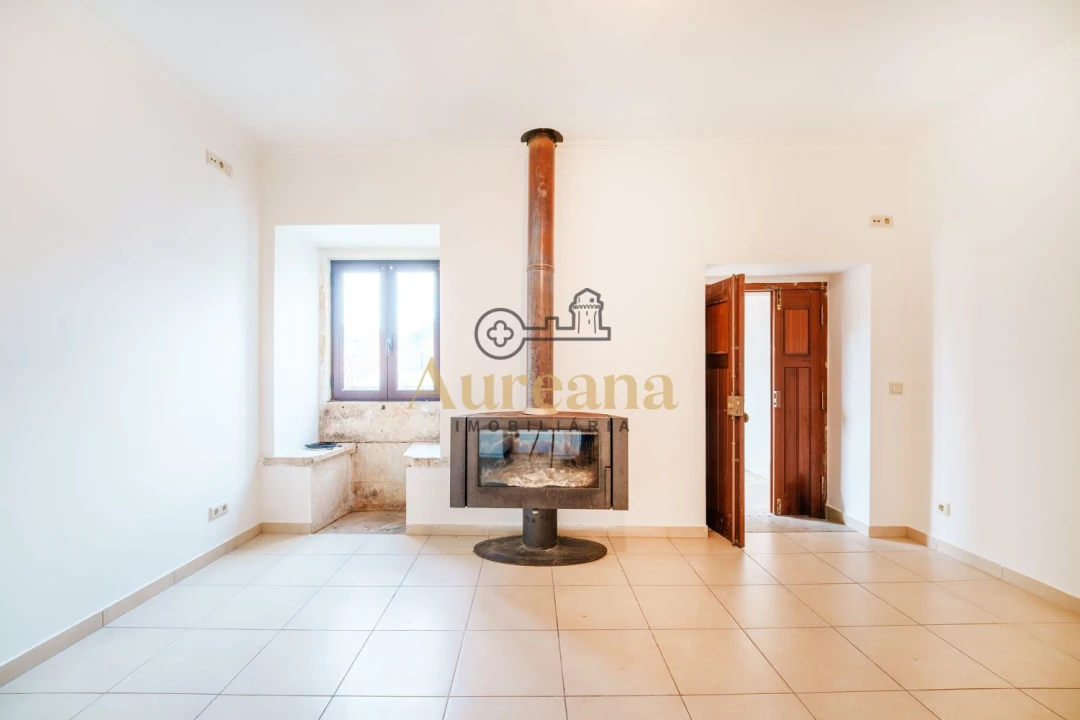 Moradia T2 para Venda em Nossa Senhora das Misericordias Foto 17