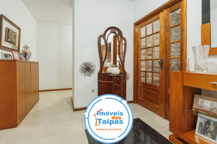 Apartamento T2 para Venda em Caldelas Foto 10