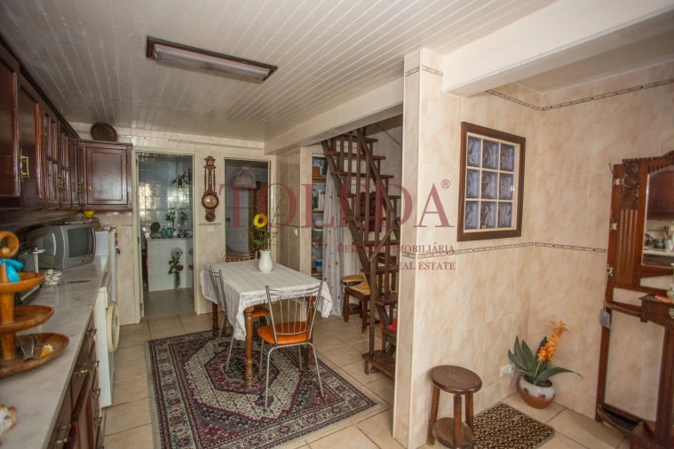 Moradia T2 para Venda em Marvila, Ribeira Santarém, São Salvador, São Nicolau