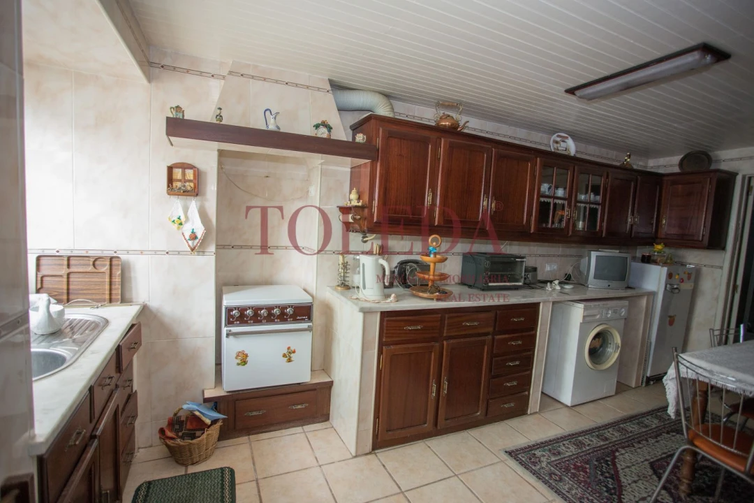 Moradia T2 para Venda em Marvila, Ribeira Santarém, São Salvador, São Nicolau Foto 3