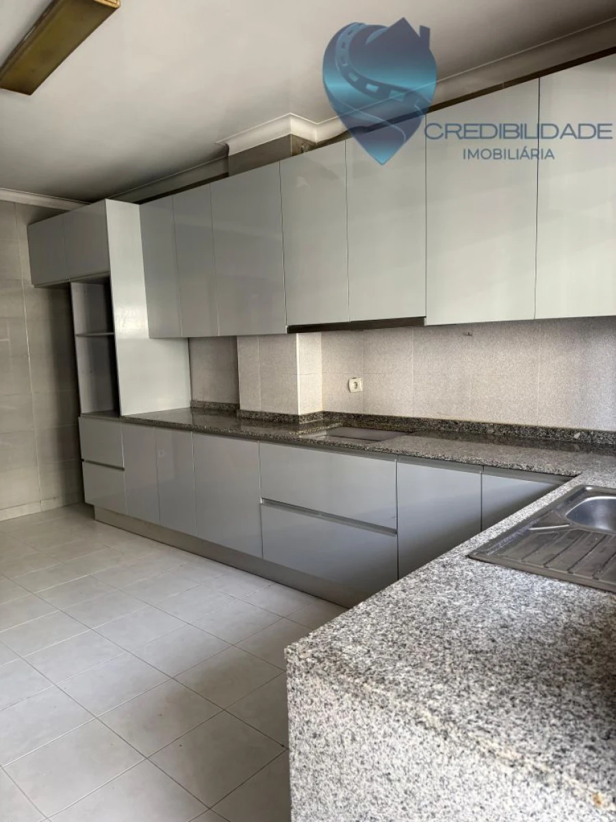 Apartamento T3 para Venda em Sande (São Martinho) Foto 4