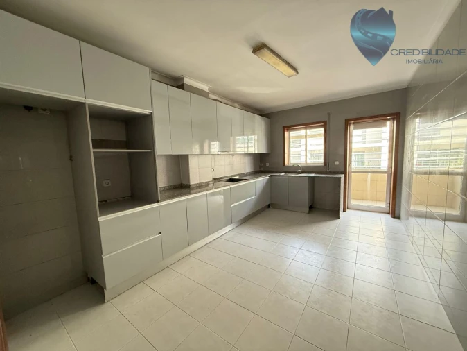 Apartamento T3 para Venda em Sande (São Martinho) Foto 3