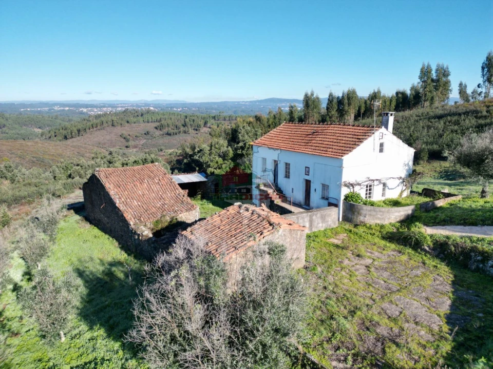Quinta T3 para Venda em Cumeada e Marmeleiro Foto 1