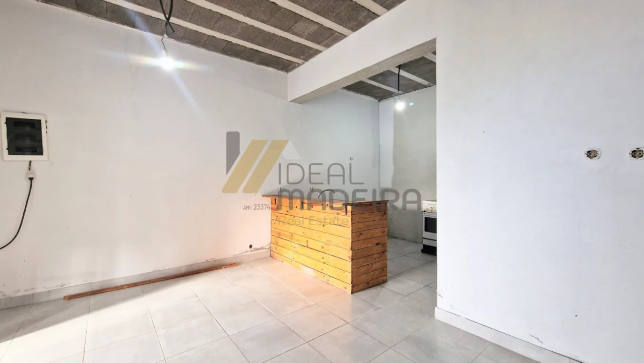 Loja para Venda em Fajã da Ovelha Foto 16