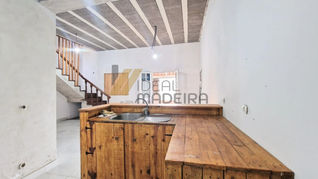 Loja para Venda em Fajã da Ovelha Foto 13