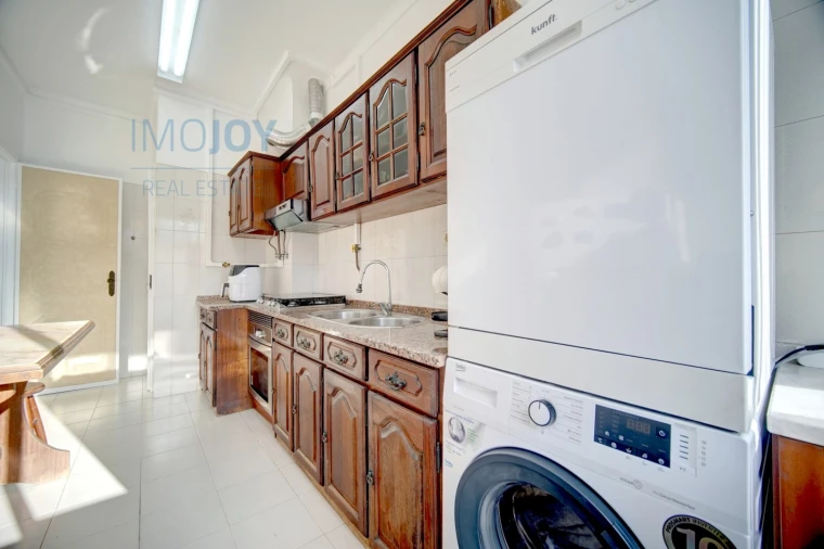 Apartamento T3 para Venda em Odivelas Foto 5