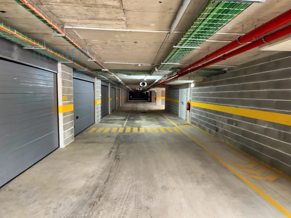 Garagem para Arrendamento em Portimão Foto 6