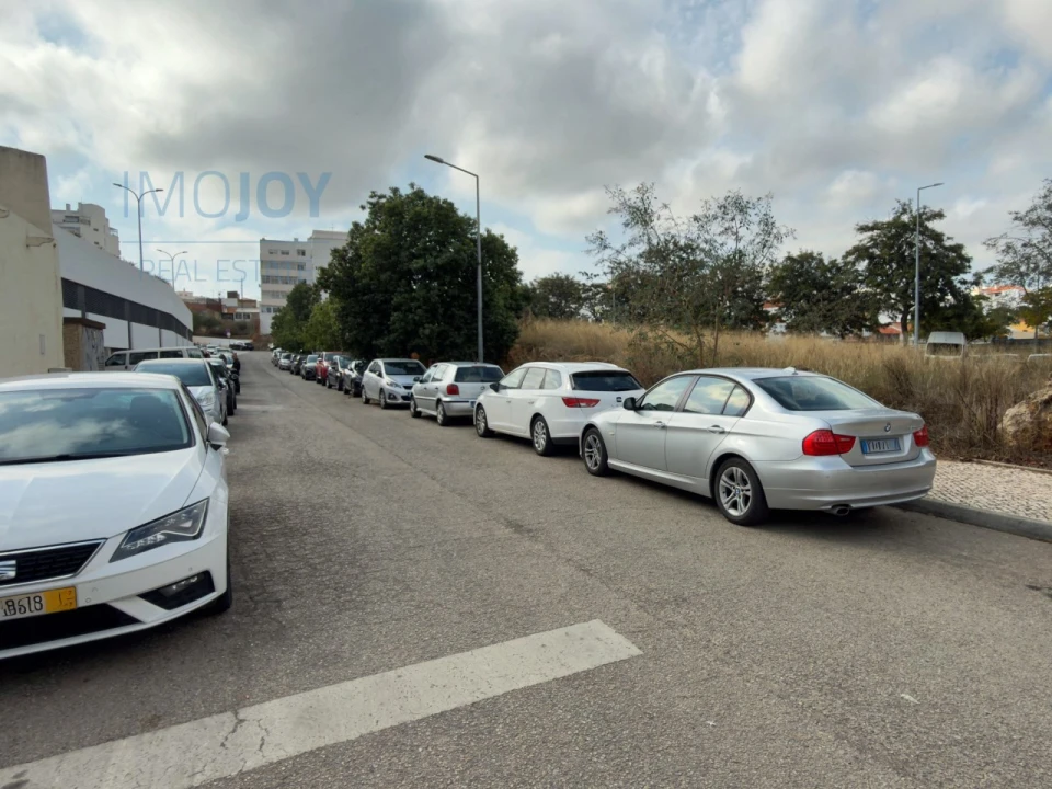 Garagem para Arrendamento em Portimão Foto 13