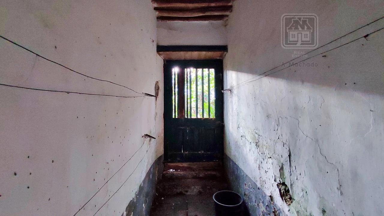 Moradia T6 para Venda em Ponta Delgada (São Sebastião) Foto 46