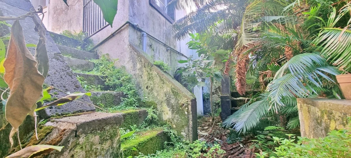 Moradia T6 para Venda em Ponta Delgada (São Sebastião) Foto 6