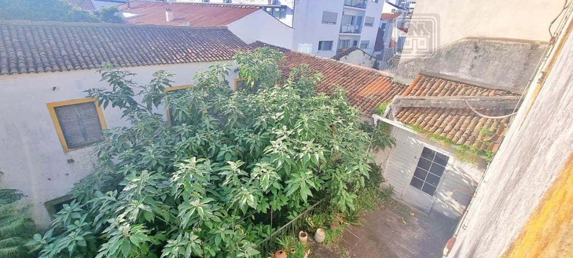 Moradia T6 para Venda em Ponta Delgada (São Sebastião) Foto 14