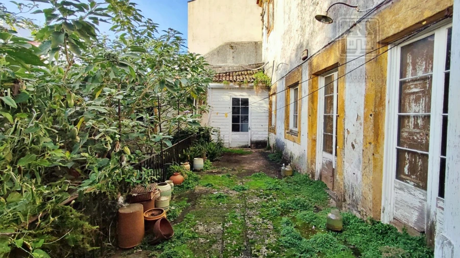 Moradia T6 para Venda em Ponta Delgada (São Sebastião) Foto 5