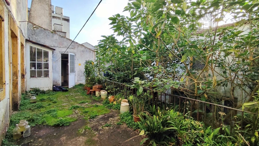 Moradia T6 para Venda em Ponta Delgada (São Sebastião) Foto 6