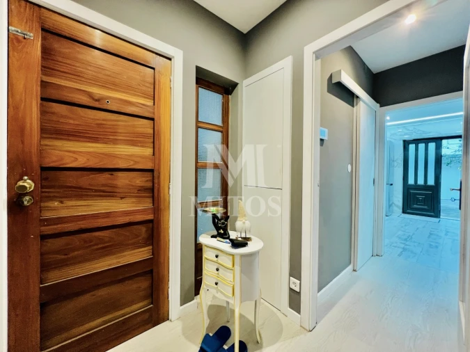 Apartamento T2 para Arrendamento em Darque Foto 4