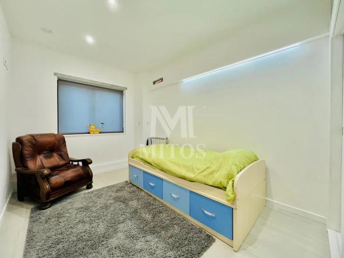 Apartamento T2 para Arrendamento em Darque Foto 13