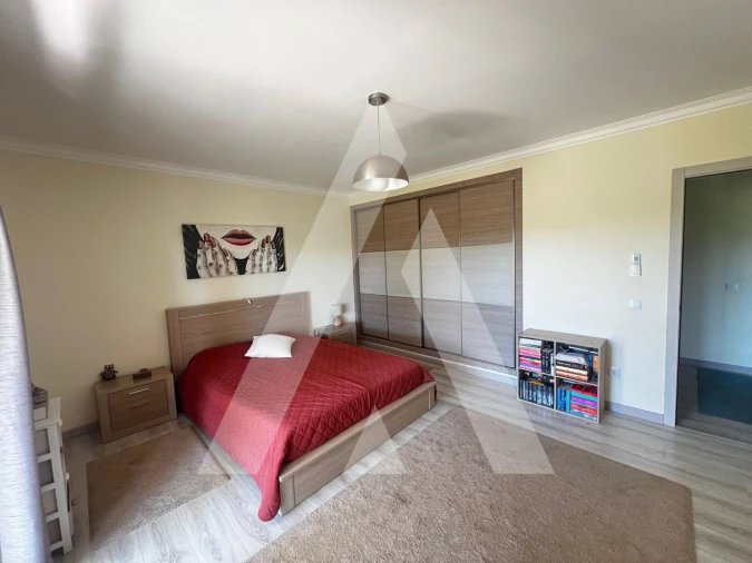 Moradia T4 para Venda em Oliveirinha Foto 24