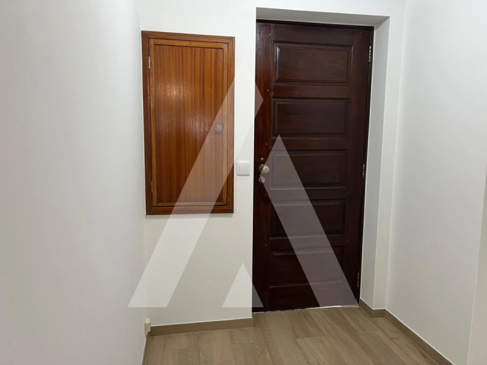 Apartamento T2 para Arrendamento em Eixo e Eirol Foto 15