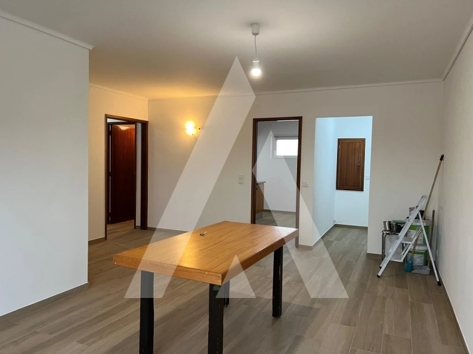 Apartamento T2 para Arrendamento em Eixo e Eirol Foto 4
