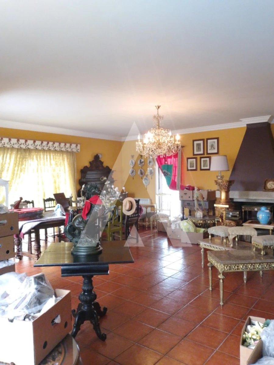 Moradia T4 para Venda em Ribeira Foto 5