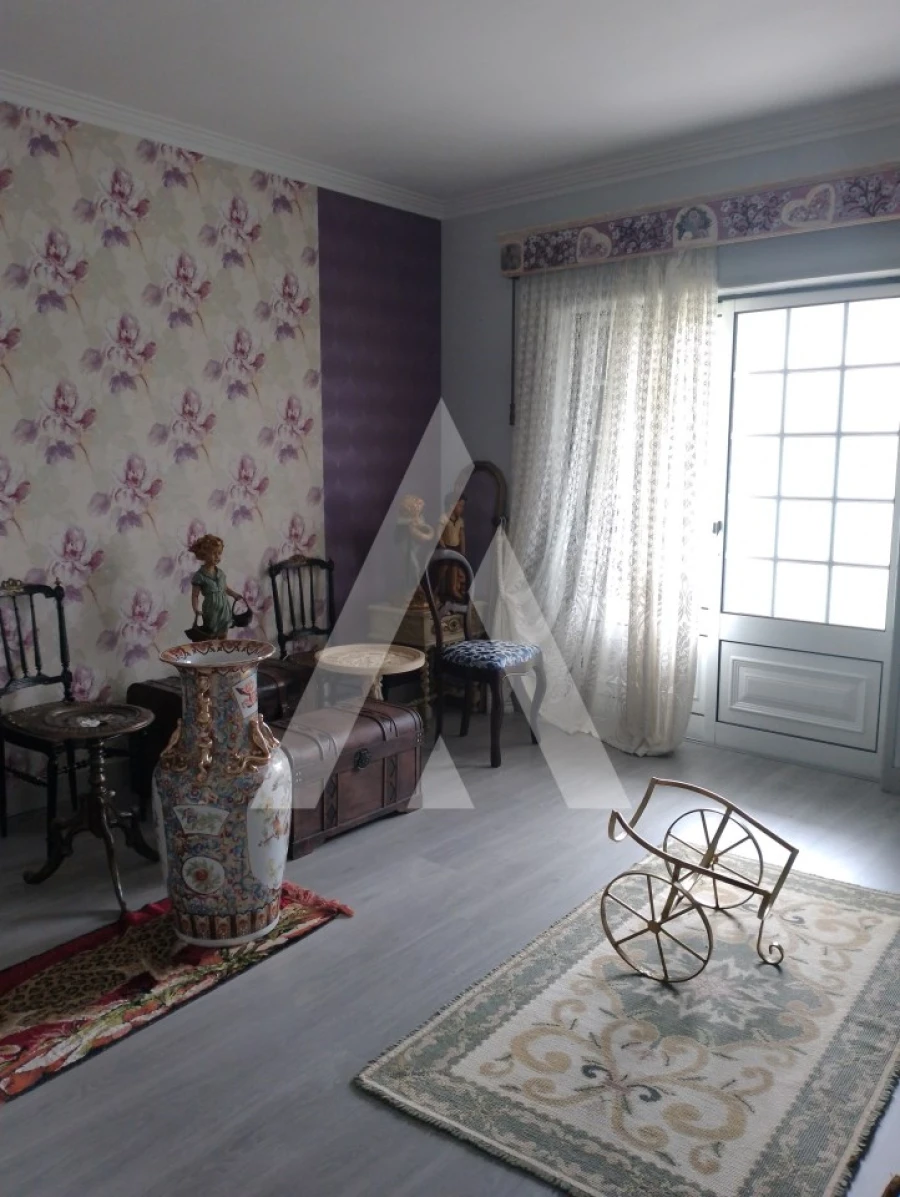 Moradia T4 para Venda em Ribeira Foto 7