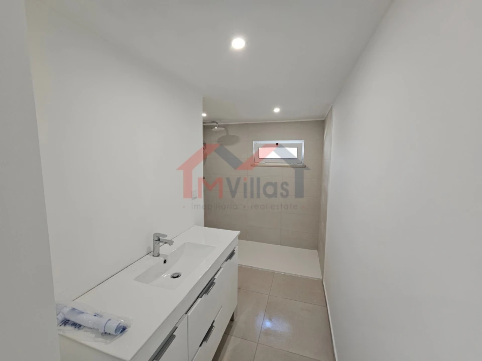 Moradia T2 para Venda em Loule (São Clemente) Foto 14