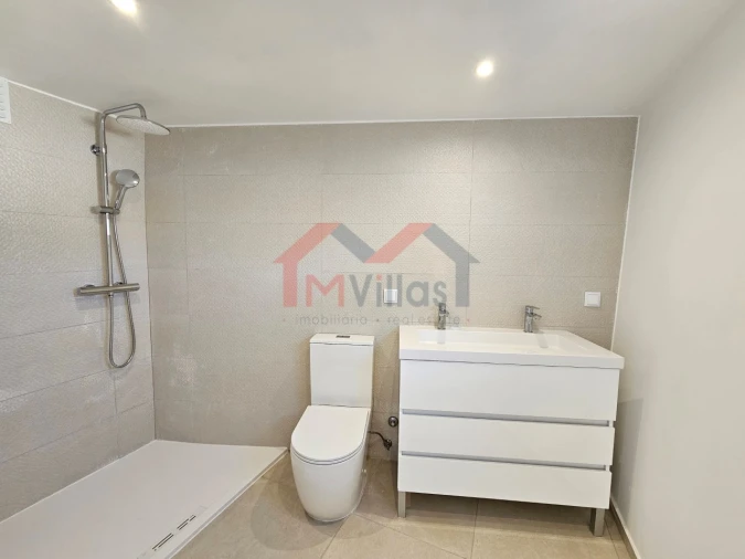 Moradia T2 para Venda em Loule (São Clemente) Foto 12