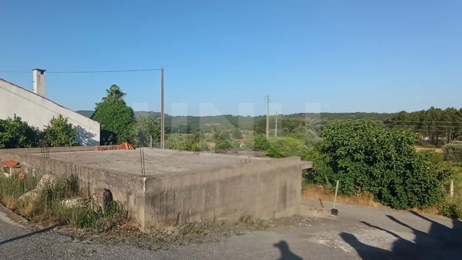 Quinta T1 para Venda em Orjais Foto 9