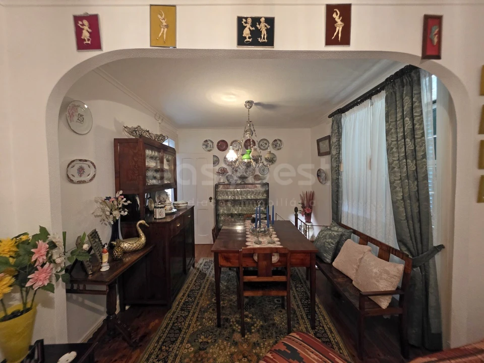 Moradia T3 para Venda em Lajes do Pico Foto 13