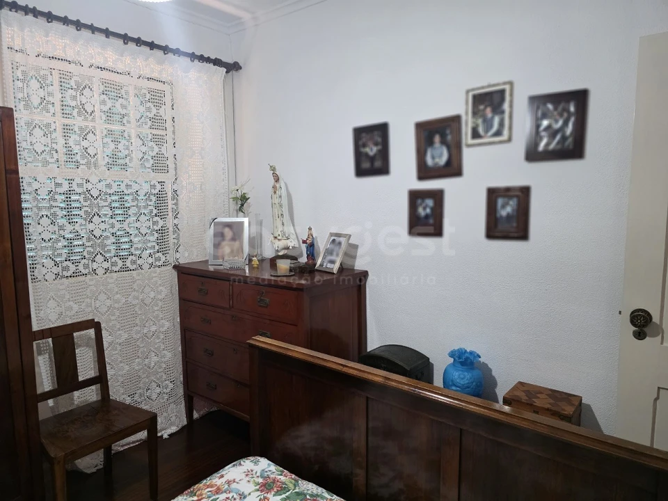 Moradia T3 para Venda em Lajes do Pico Foto 15