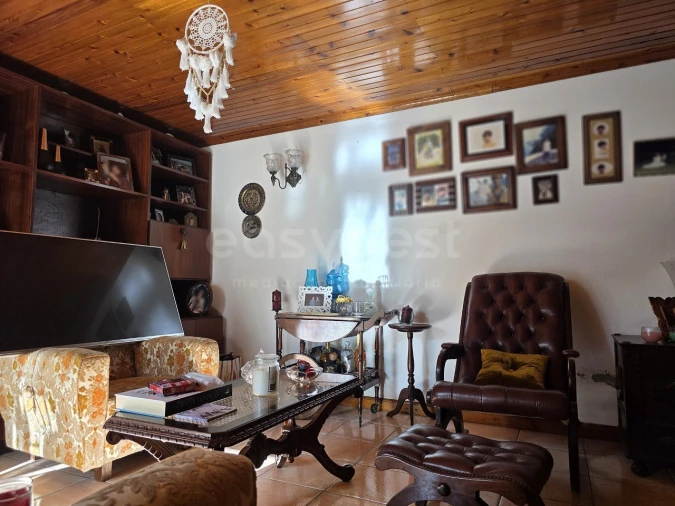 Moradia T3 para Venda em Lajes do Pico Foto 18