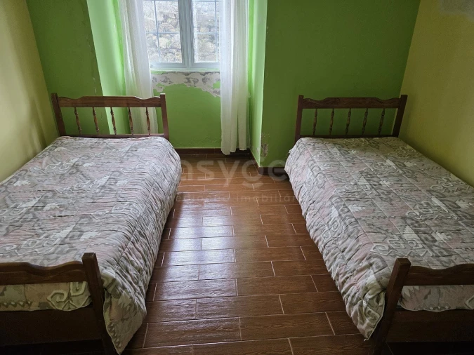 Moradia T3 para Venda em Capelas Foto 9