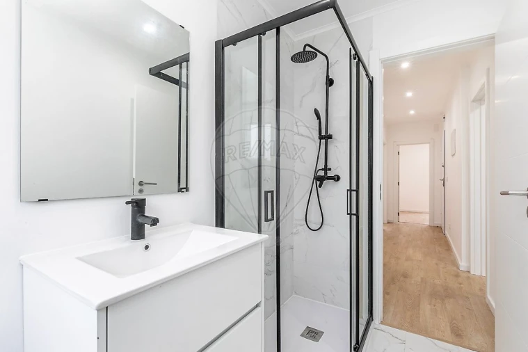 Apartamento T3 para Venda em Queluz e Belas Foto 12