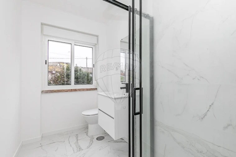 Apartamento T3 para Venda em Queluz e Belas Foto 13