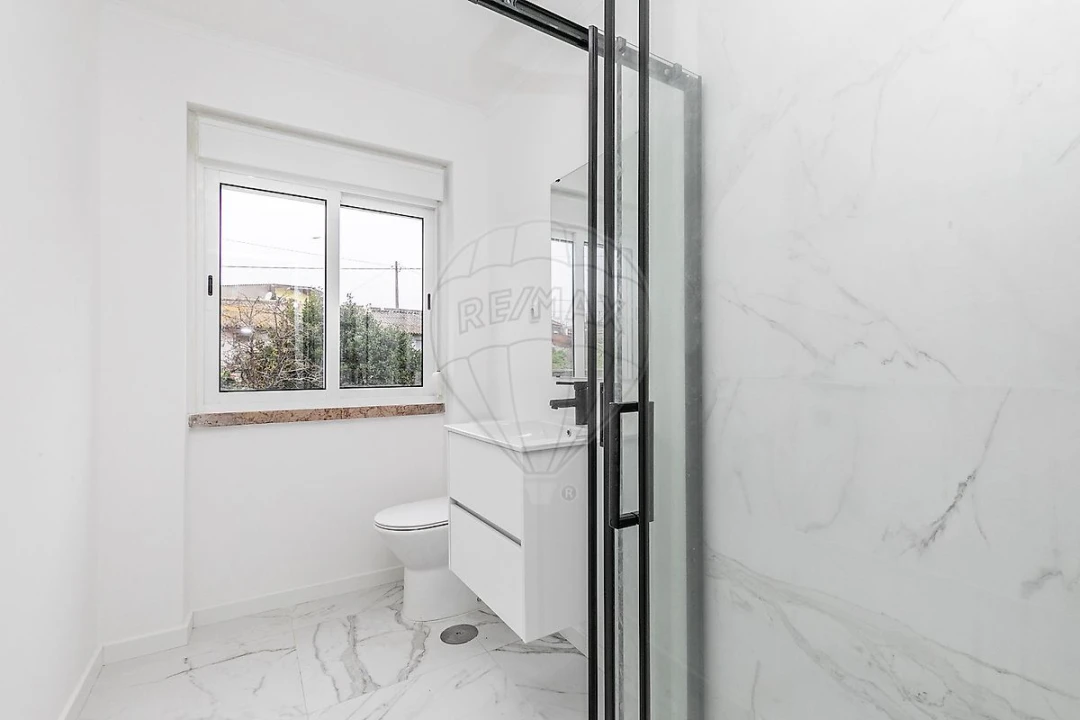 Apartamento T3 para Venda em Queluz e Belas Foto 13