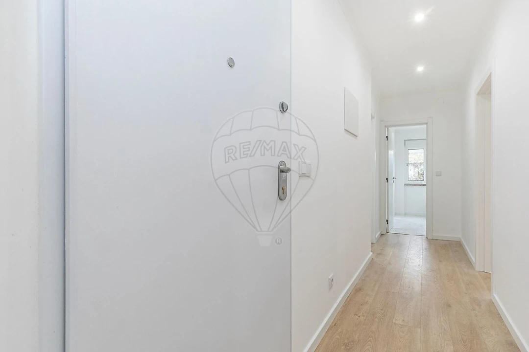 Apartamento T4 para Venda em Águas Livres Foto 16