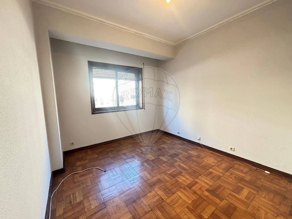 Apartamento T3 para Arrendamento em Mafamude e Vilar do Paraíso Foto 19