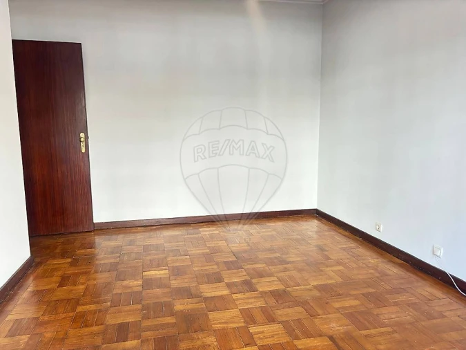 Apartamento T3 para Arrendamento em Mafamude e Vilar do Paraíso Foto 15