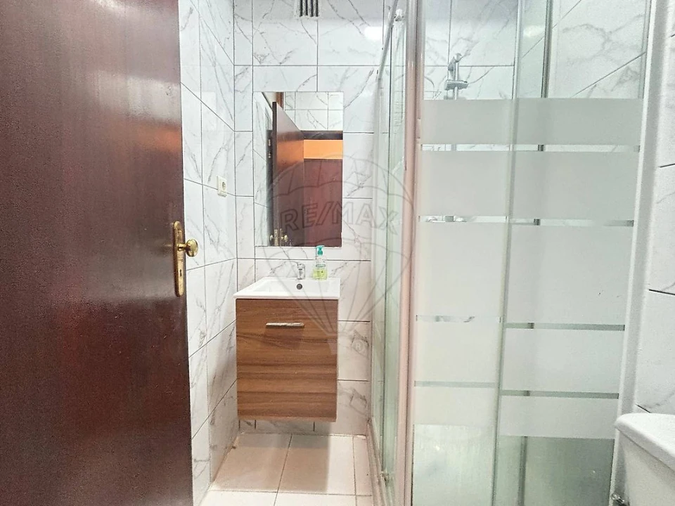 Apartamento T3 para Arrendamento em Mafamude e Vilar do Paraíso Foto 11