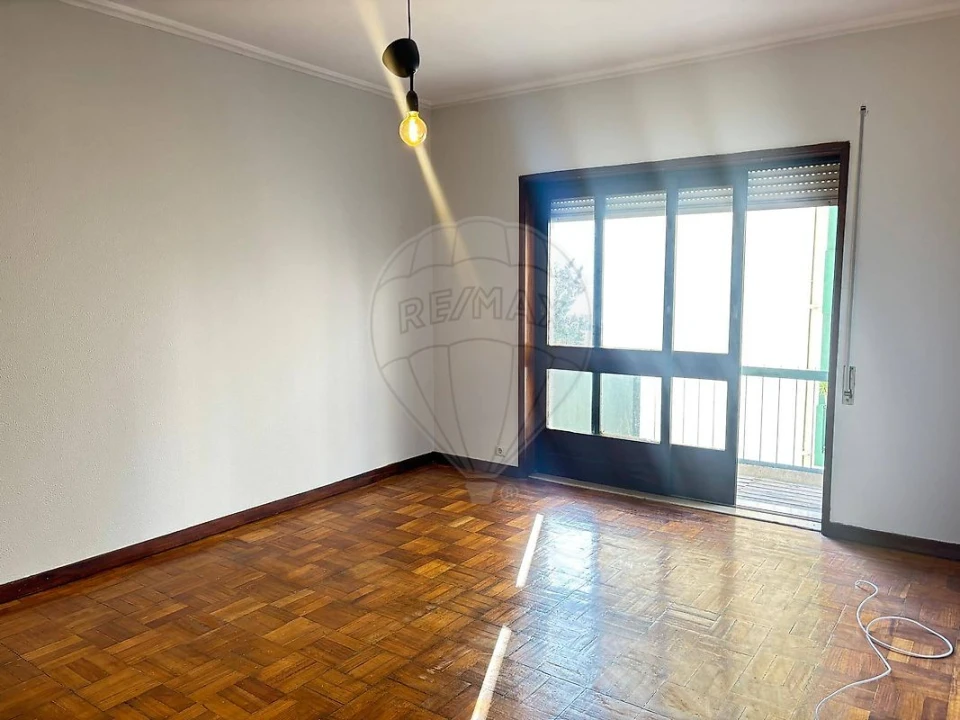 Apartamento T3 para Arrendamento em Mafamude e Vilar do Paraíso Foto 2
