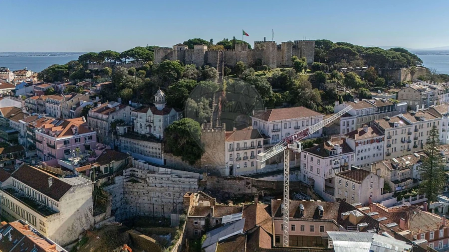 Apartamento T1 para Arrendamento em Santa Maria Maior Foto 14