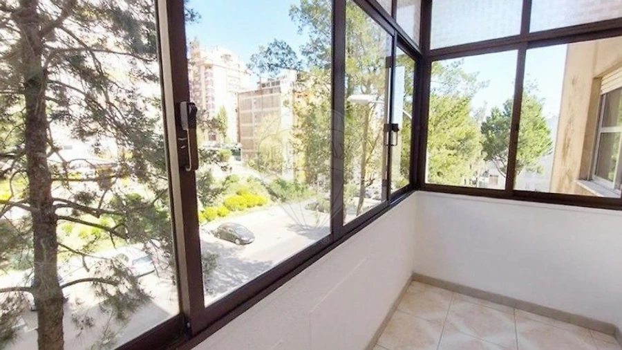 Apartamento T2 para Venda em Algueirão-Mem Martins Foto 9