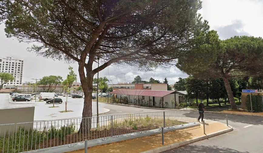 Apartamento T2 para Venda em Algueirão-Mem Martins Foto 3